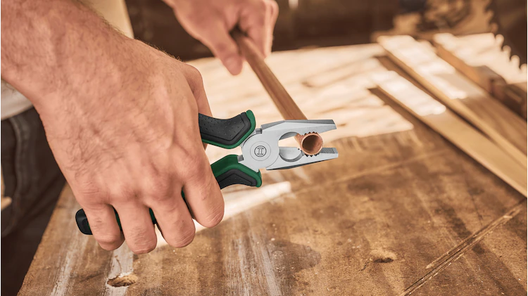 Bosch 180 mm Combination Pliers
