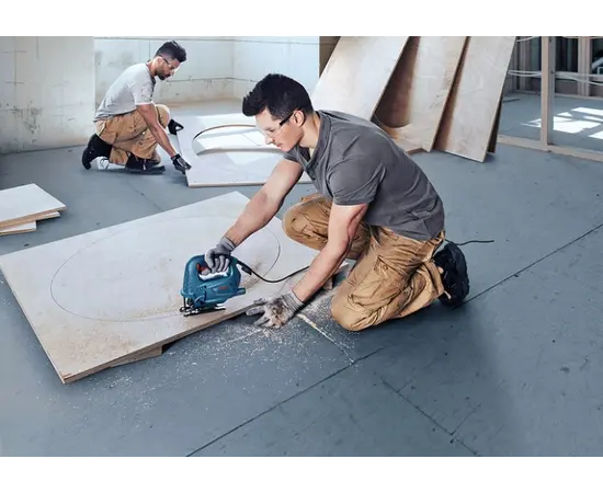 Bosch Professional GST 700 էլեկտրական սղոց